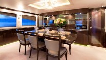 ANNA J Dining